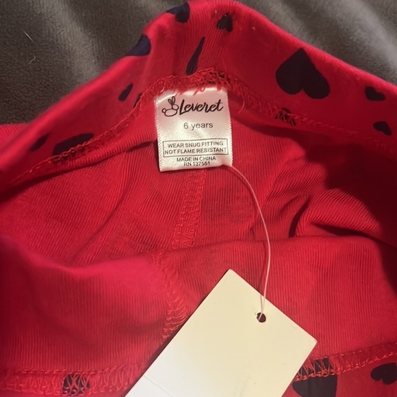 Leveret Red and black hearts two piece set. - Picture 7 of 8